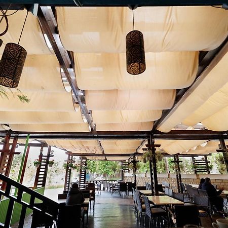Hotel Atlantis Tulcea Ngoại thất bức ảnh