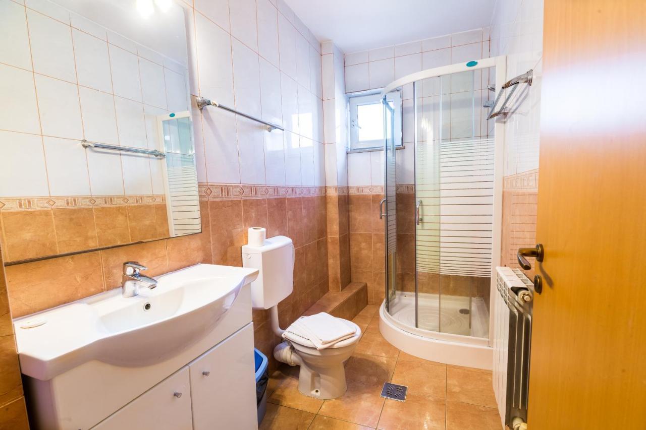 Hotel Atlantis Tulcea Ngoại thất bức ảnh